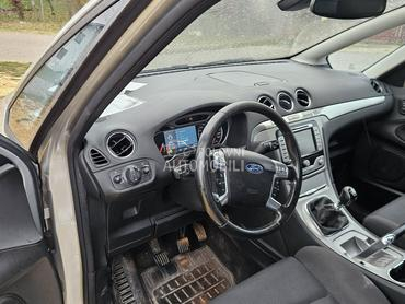 Ford S-Max 
