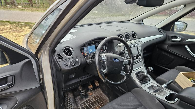 Ford S-Max 