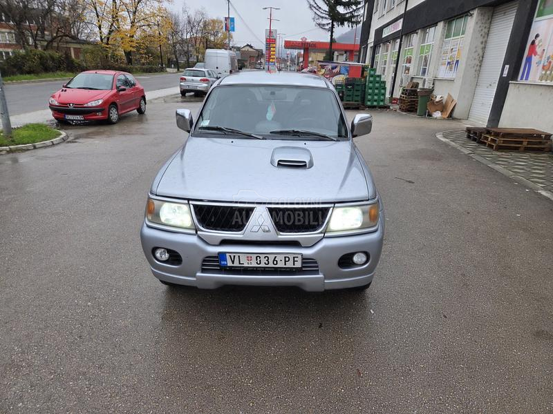 Mitsubishi Pajero Sport 