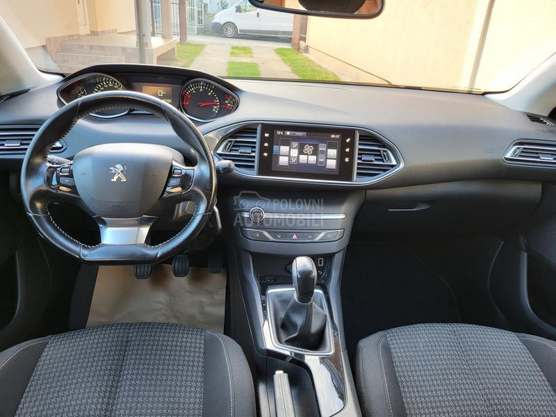 Peugeot 308 1.6blueHdi STYLE