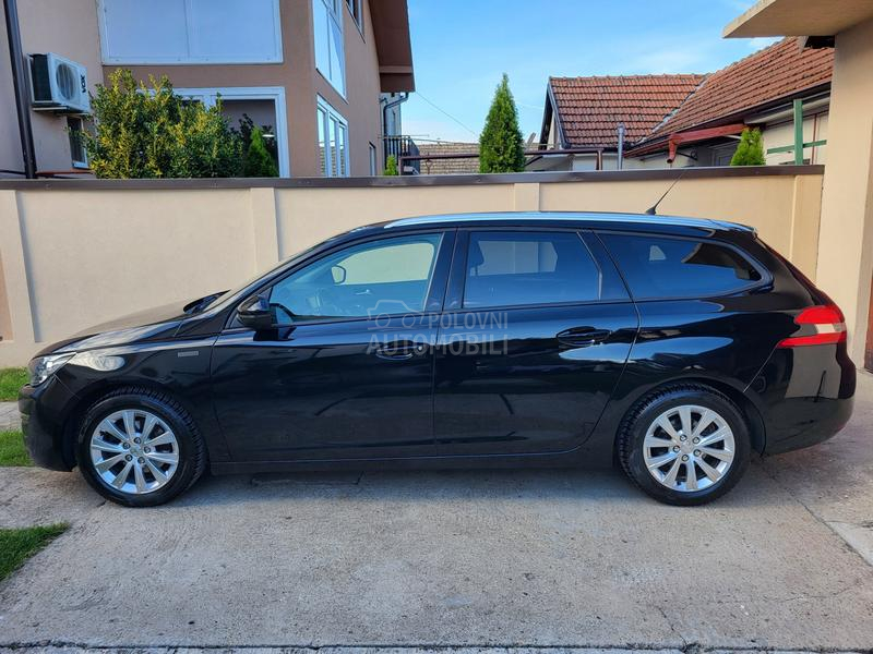 Peugeot 308 1.6blueHdi STYLE
