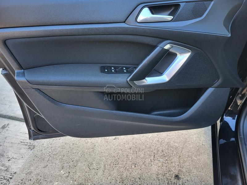 Peugeot 308 1.6blueHdi STYLE