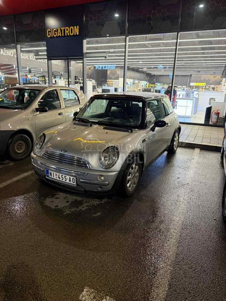 MINI Cooper 