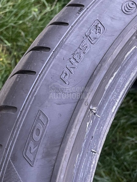 Pirelli 255/40 R21 Letnja