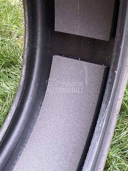 Pirelli 255/40 R21 Letnja