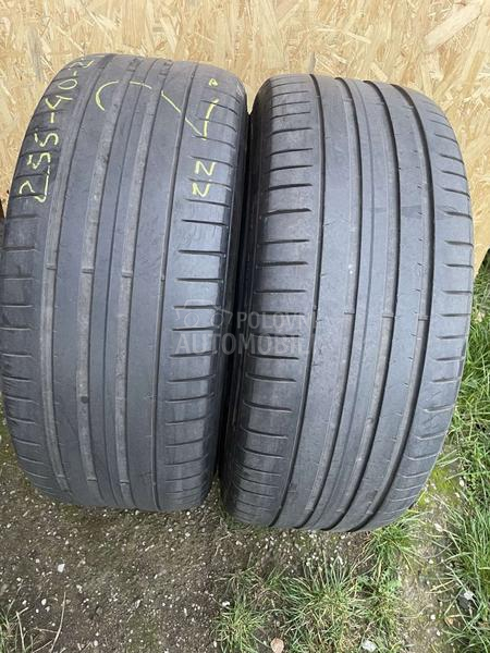 Pirelli 255/40 R21 Letnja