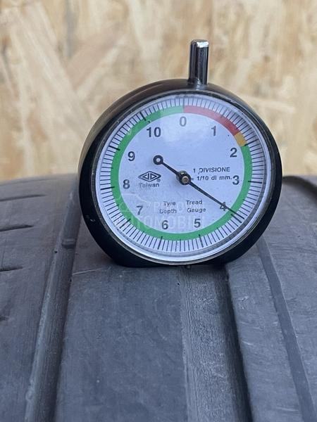 Pirelli 255/40 R21 Letnja