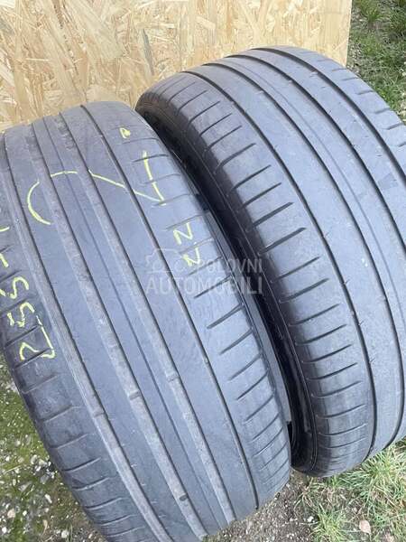 Pirelli 255/40 R21 Letnja