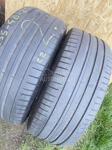 Pirelli 255/40 R21 Letnja
