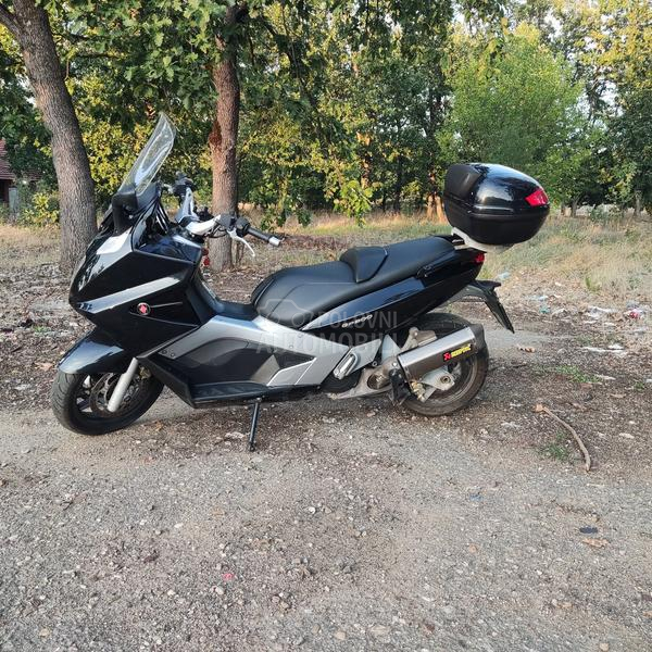 Gilera gp800
