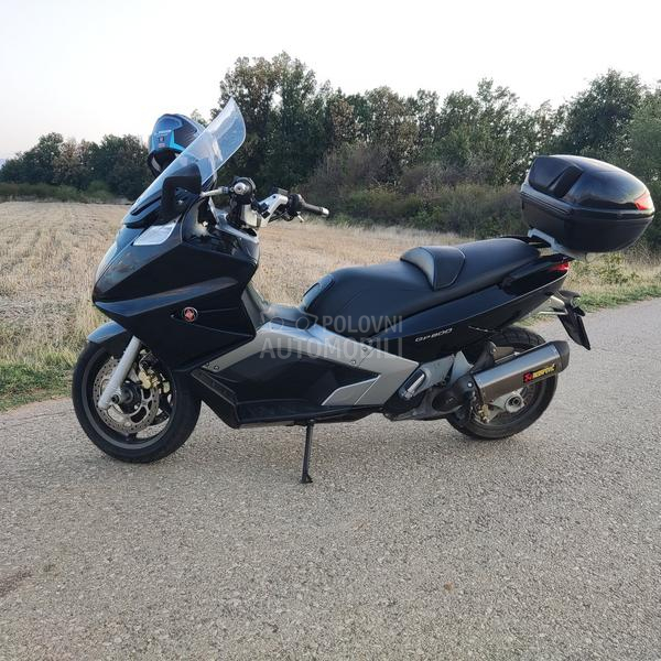 Gilera gp800