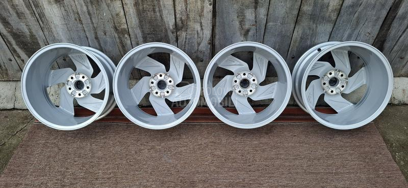 Aluminijumske felne vw gti golf 8 17" 5 x 112