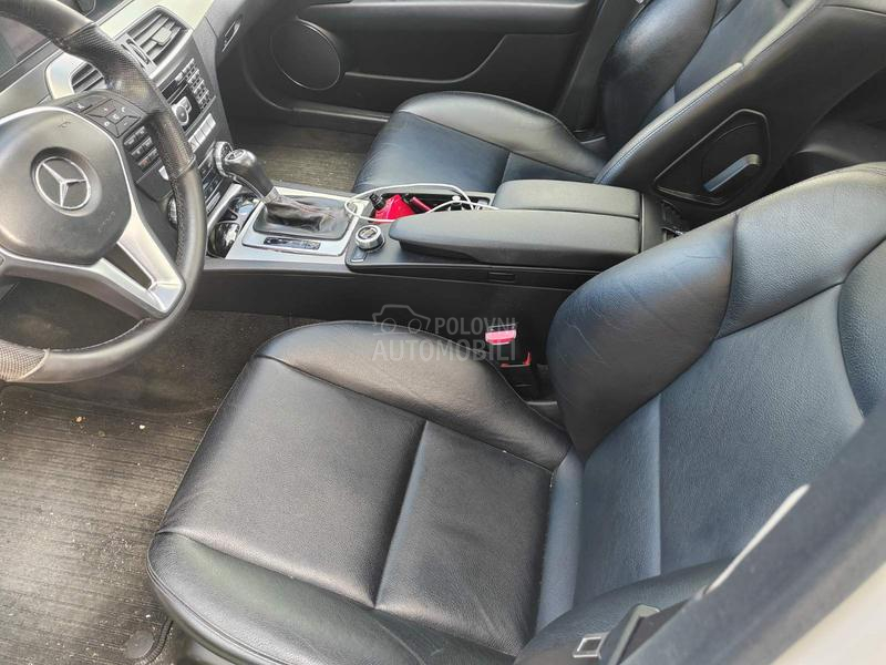 Mercedes Benz C 220 2.2 CDI