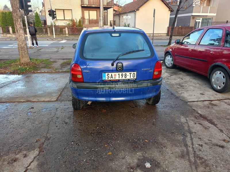 Opel Corsa B 1.0