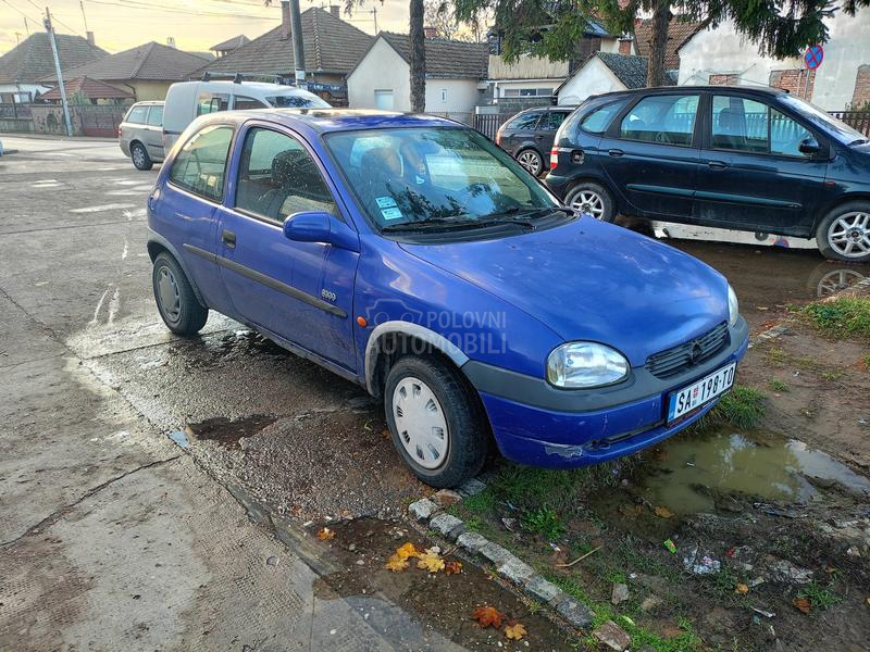 Opel Corsa B 1.0