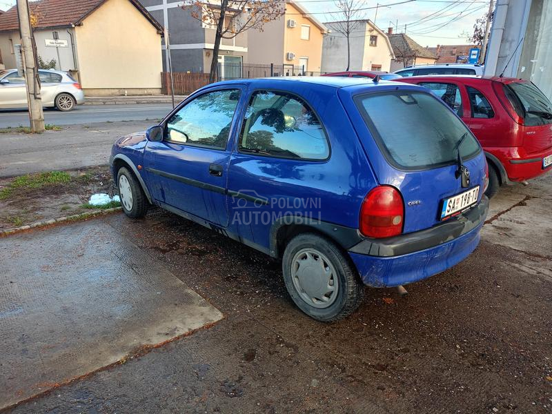 Opel Corsa B 1.0