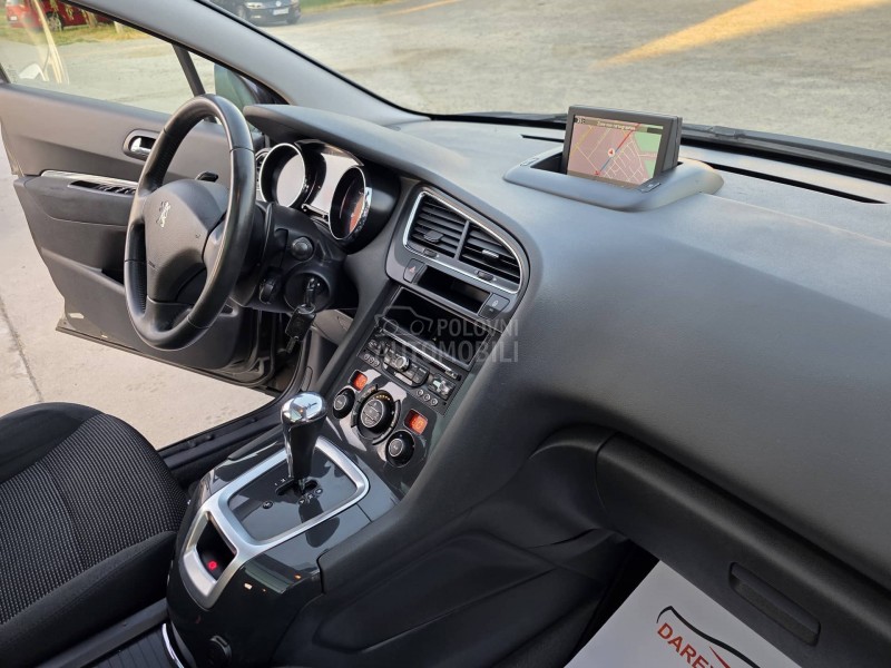 Peugeot 5008 1.6 HDI N.A.V.I