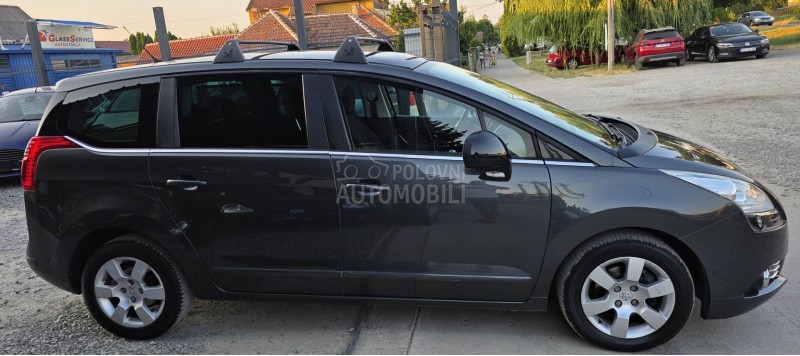 Peugeot 5008 1.6 HDI N.A.V.I