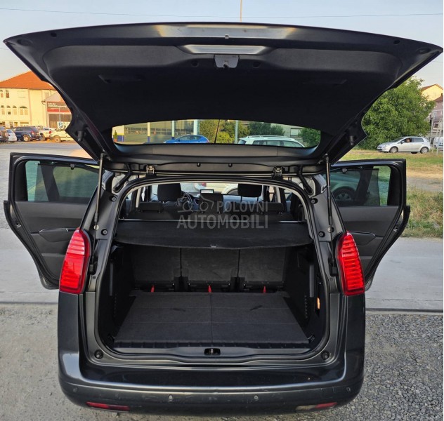 Peugeot 5008 1.6 HDI N.A.V.I