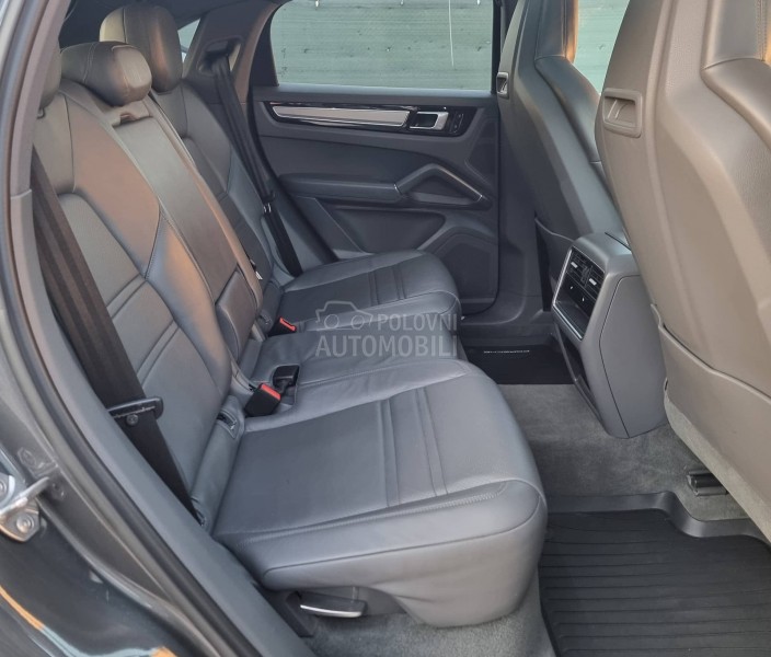 Porsche Cayenne 3.0 V6 coupe