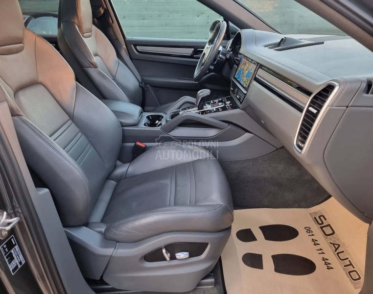 Porsche Cayenne 3.0 V6 coupe