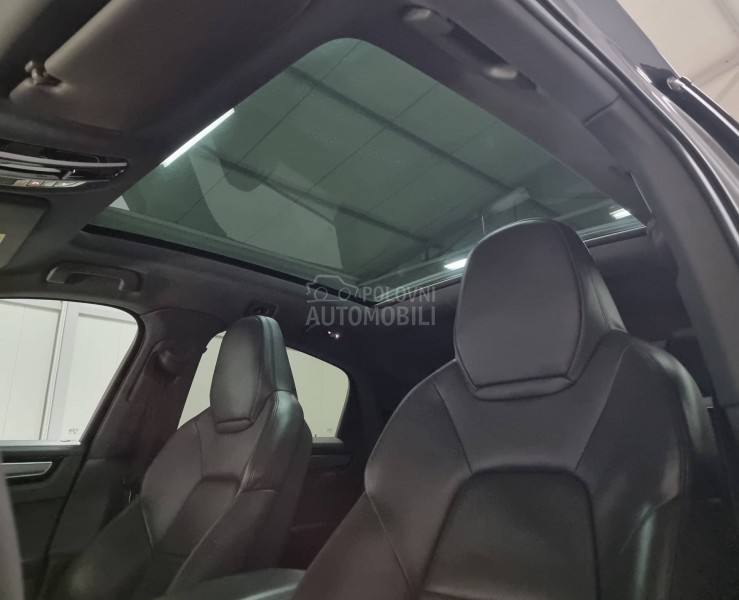 Porsche Cayenne 3.0 V6 coupe
