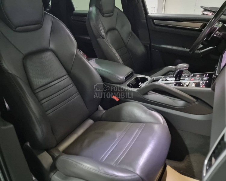 Porsche Cayenne 3.0 V6 coupe