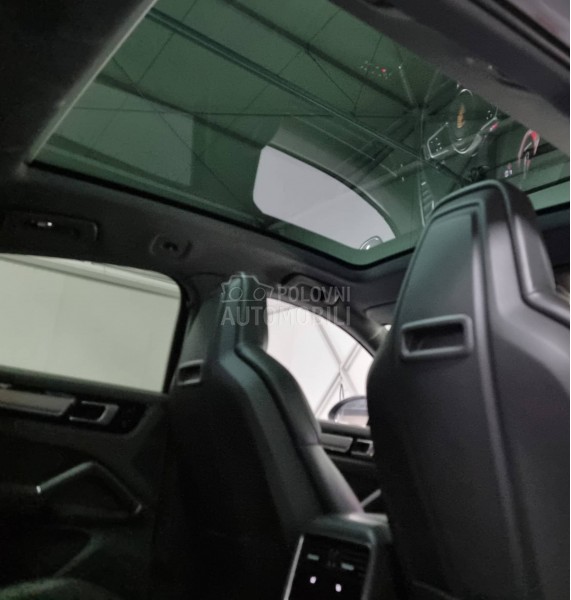 Porsche Cayenne 3.0 V6 coupe