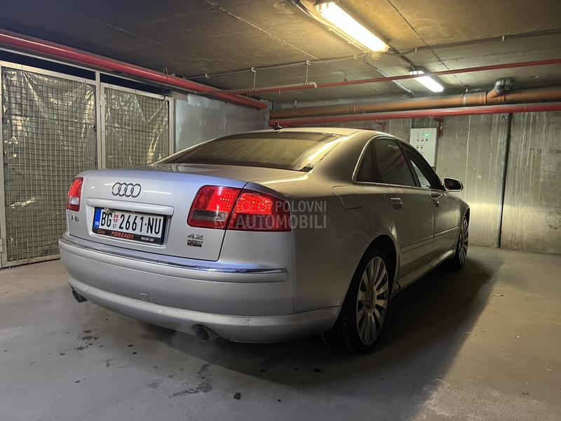 Audi A8 4.2i