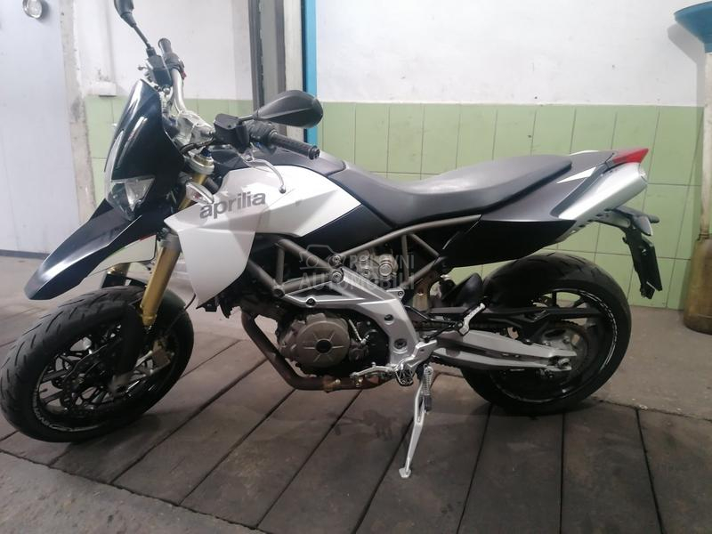 Aprilia dorsoduro 750 a2