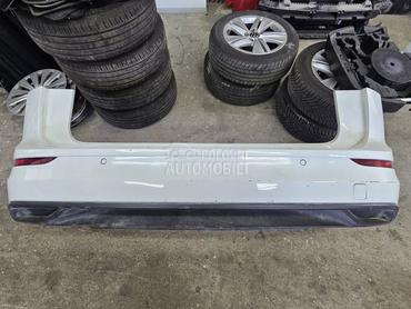 branik za Volkswagen Golf 8