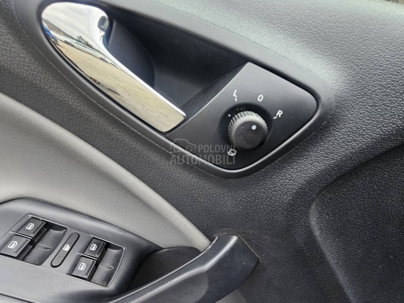 Seat Ibiza 16TDl STYLE  KREDlT