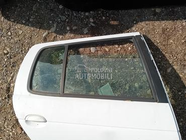 Zadnje desno staklo za Renault Megane