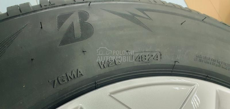 Bridgestone 205/65 R16 Zimska