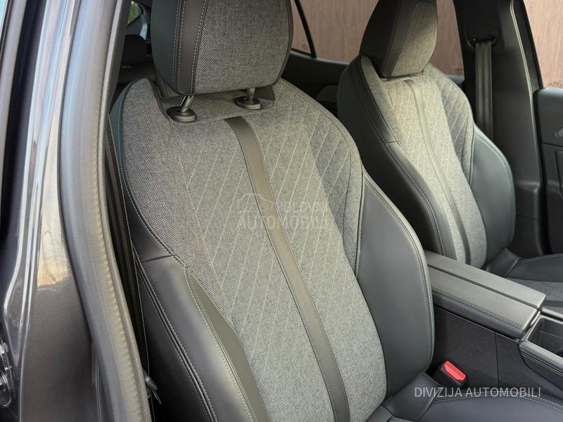 Peugeot 408 Allure/Auto/360kam