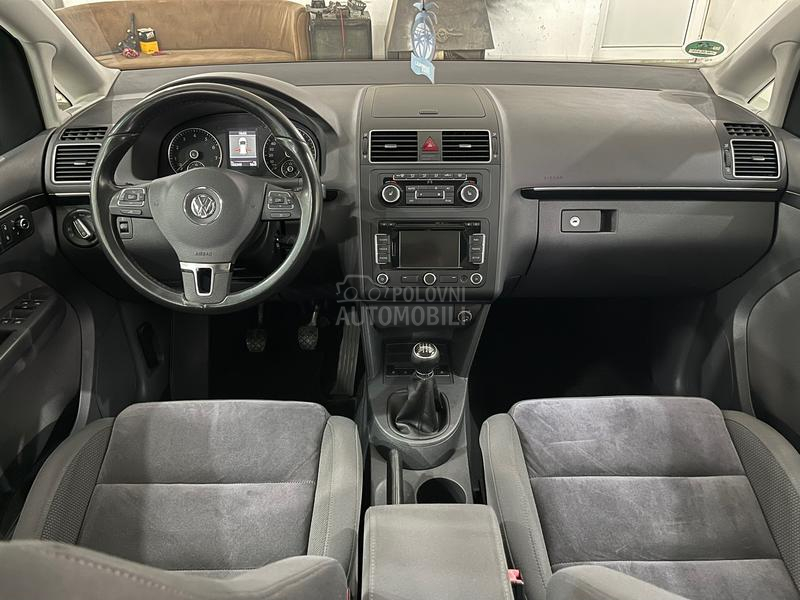 Volkswagen Touran 