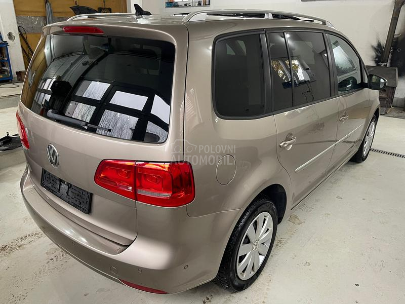 Volkswagen Touran 