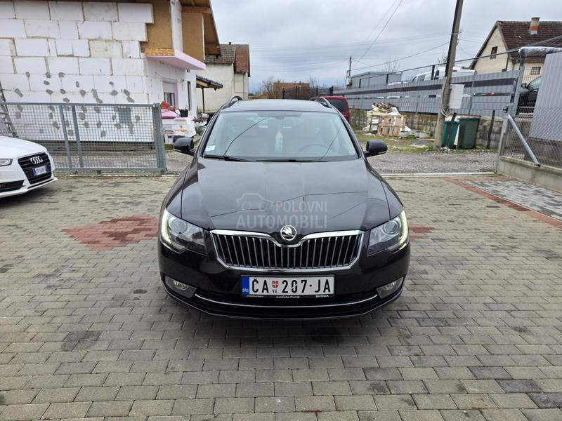 Škoda Superb 2.0 TDI DSG STYLE