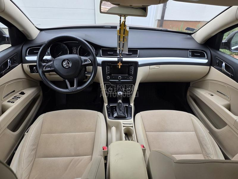 Škoda Superb 2.0 TDI DSG STYLE