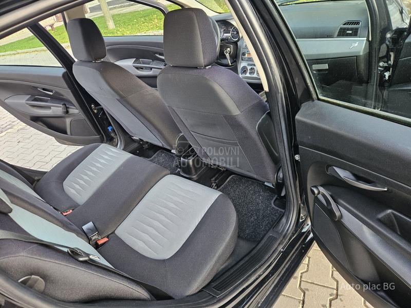 Fiat Grande Punto 1.4 8V AMORE