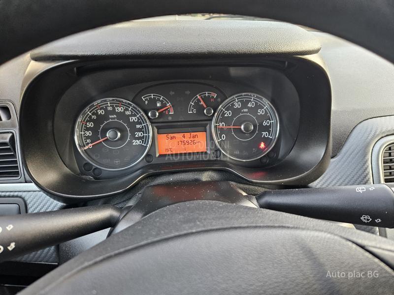 Fiat Grande Punto 1.4 8V AMORE