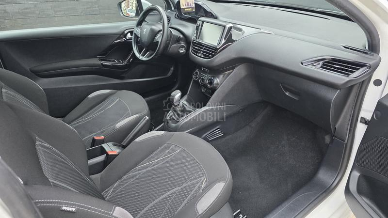 Peugeot 208 1.4 HDI