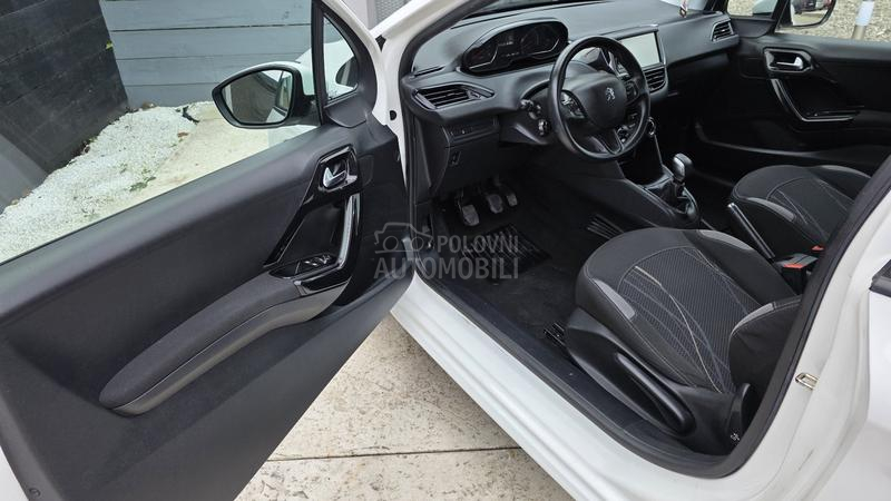 Peugeot 208 1.4 HDI