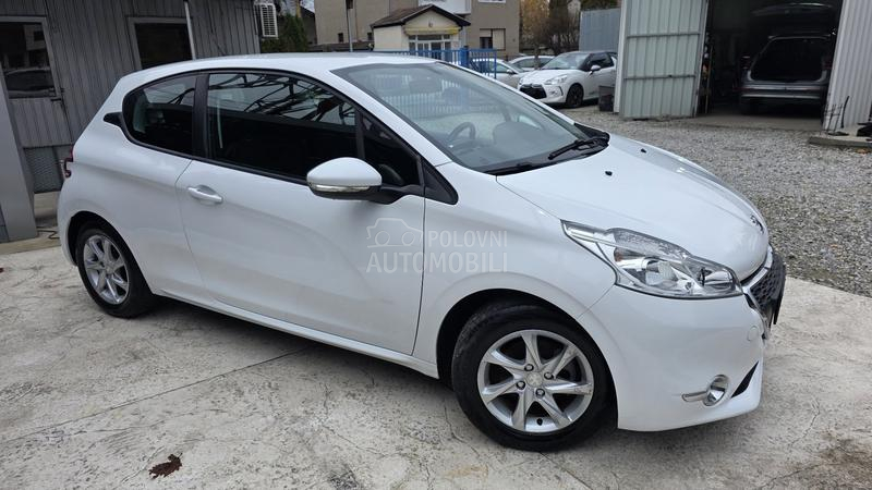 Peugeot 208 1.4 HDI