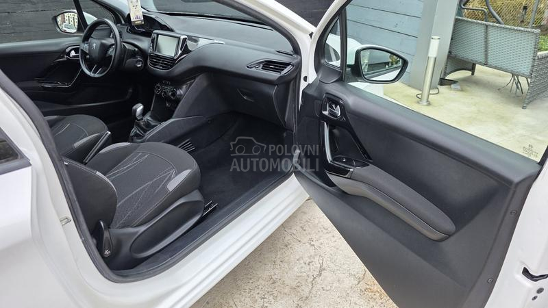 Peugeot 208 1.4 HDI