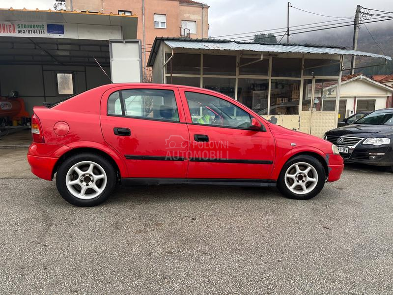 Opel Astra G 2.0