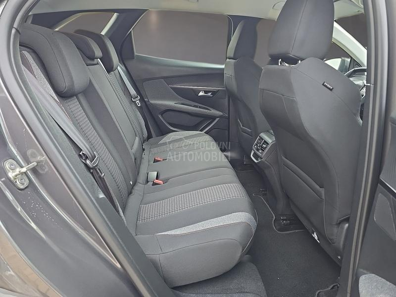 Peugeot 3008 1.5 Aut Allure