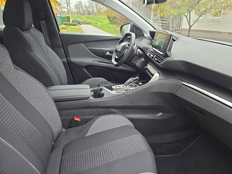 Peugeot 3008 1.5 Aut Allure