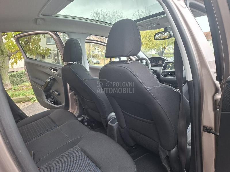Peugeot 208 1.2  ALURE/P A N O