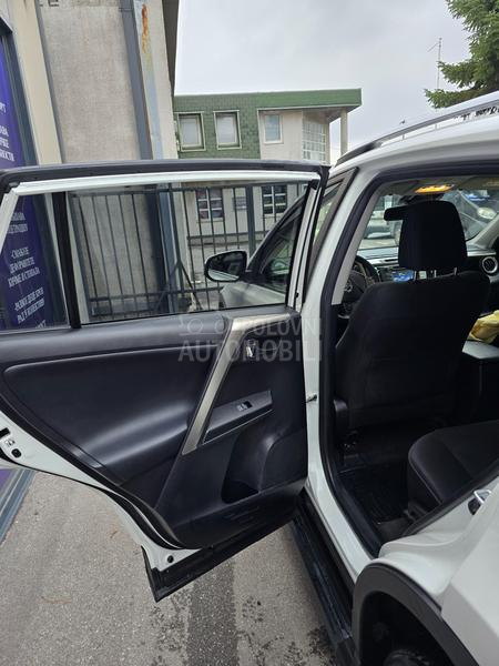 Toyota RAV 4 2.0 D-4D